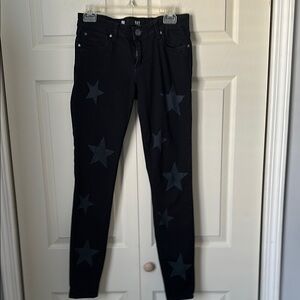 Kut from the Kloth Mia size 6 Black Star Pattern Jeans